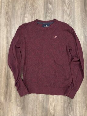 Hollister Men's Burgundy Crewneck Sweater